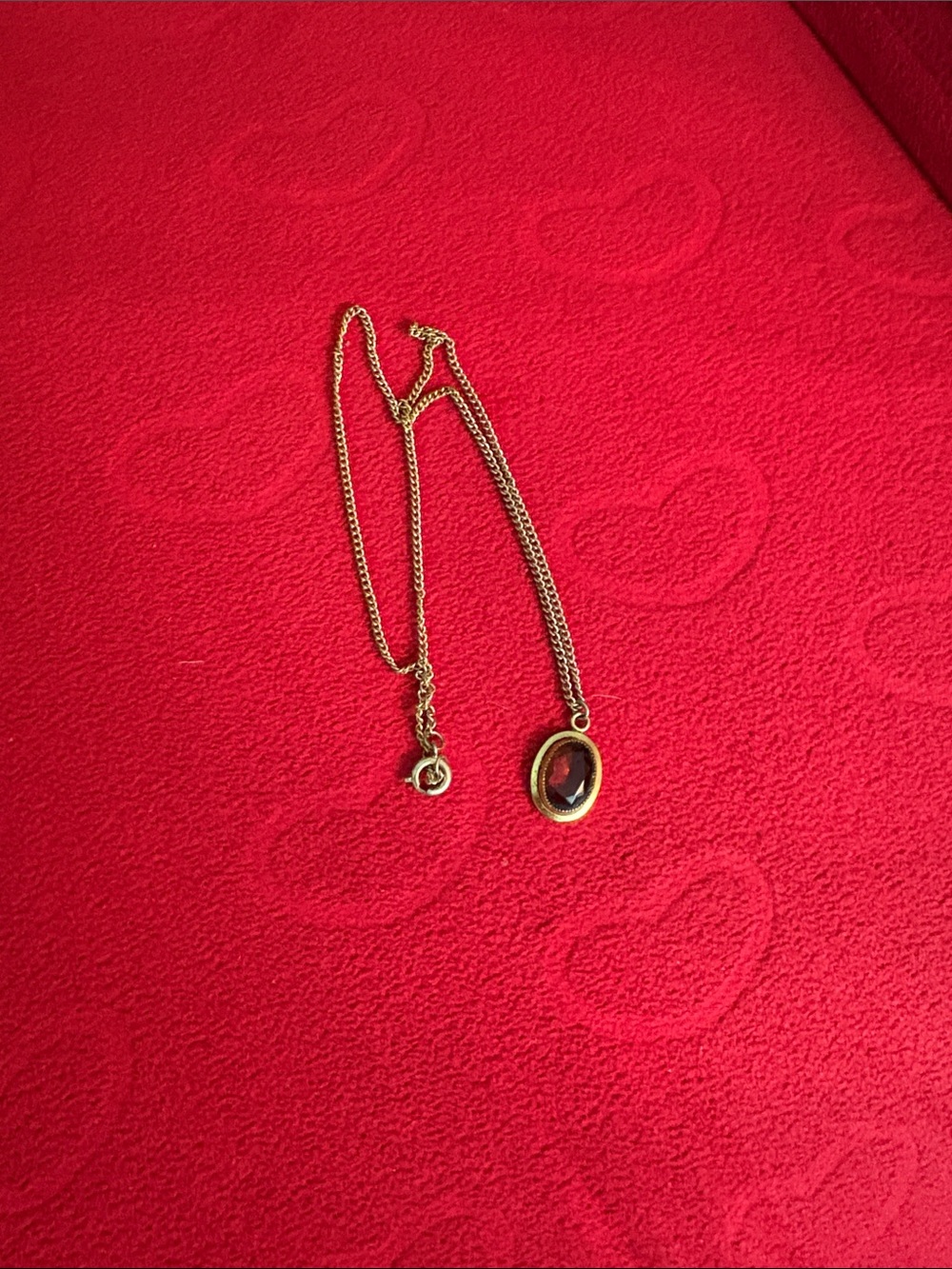 Sarah Coventry Gold-Tone Necklace with Tooaz Oval Glass Pendant Vintage
